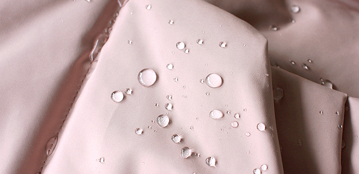 リュクス ミスティピンク バッグ表面の水はじきの画像