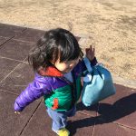 おむつポーチのが可愛くて、自分で持っておむつ替えに行く娘