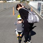 荷物の多い育児シーンでも身体の負担になりにくいマザーズリュック